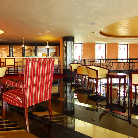 Otel The Vineyards Boutique & Aheloy