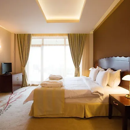 Otel The Vineyards Boutique & 4*