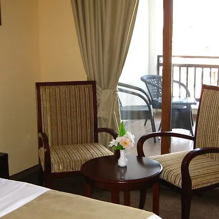 Otel The Vineyards Boutique & 4*
