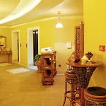 The Vineyards Boutique & 4* אהלוי
