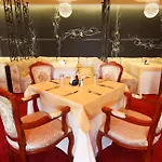 מלון The Vineyards Boutique & 4*