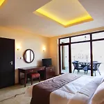 The Vineyards Boutique & 4* אהלוי
