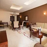 The Vineyards Boutique & מלון אהלוי
