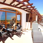 The Vineyards Boutique & אהלוי