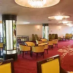 The Vineyards Boutique & מלון